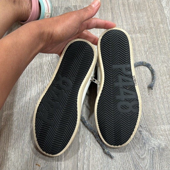 P448. High top zip sneakers - Picture 5 of 5